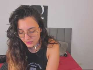 Live webcam model nataliepeterson on Soda Cams