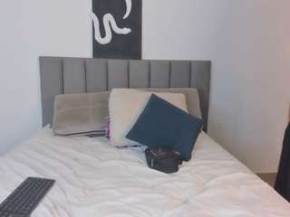 Live webcam model nataliepeterson on Soda Cams