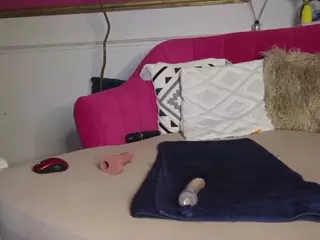 LoriMineli's Live Sex Cam Show
