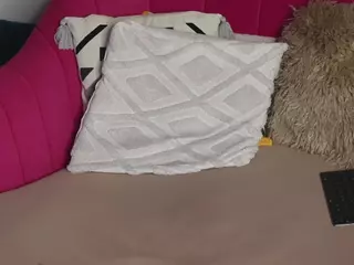 LoriMineli's Live Sex Cam Show