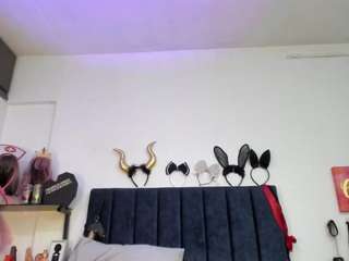 emmily-giraldo live webcam show