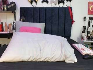 emmily-giraldo's live room