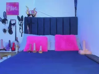 Emmily-Giraldo's Live Sex Cam Show