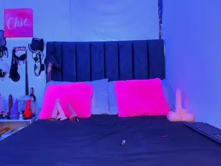 Emmily Giraldo's Live Sex Cam Show