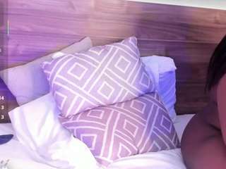 violett-gomez Live Webcam on CamSoda
