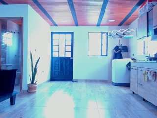 iriss-25 Drinking live webcam