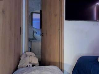 iriss-25 live webcam show