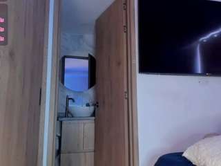 iriss-25 live webcam show