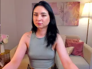 LinaVishi's Live Sex Cam Show