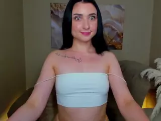 LinaVishi's Live Sex Cam Show