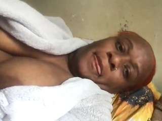 Live webcam model mz-wagon1 on Soda Cams