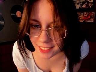 Live webcam model brianna-baldwin on Soda Cams