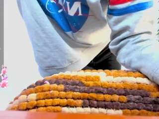 Live stream of beellami