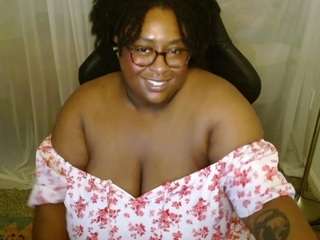 cocoasundaze Live Webcam on CamSoda