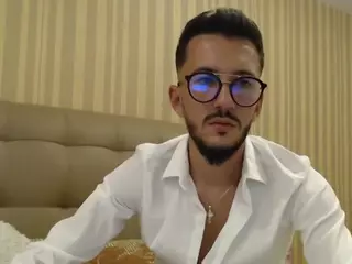 XBellMatteoX's Live Sex Cam Show