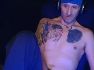 AntiSocialButterf1y's Live Sex Cam Show