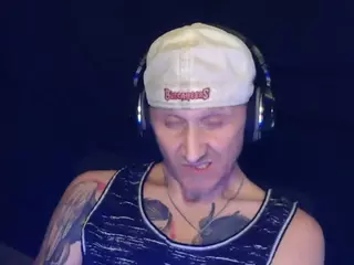 AntiSocialButterf1y's Live Sex Cam Show