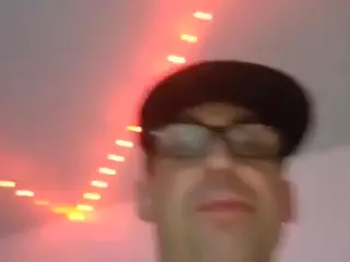 cumzzz2012's Live Sex Cam Show