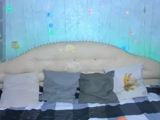 LolaMeddison's Live Sex Cam Show
