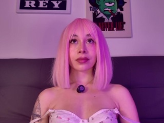 emily-mills1