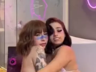 Emily Mills's Live Sex Cam Show