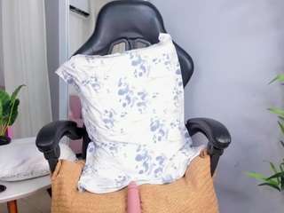 melanie-miiller's CamSoda show and profile