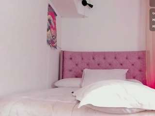 melanie-miiller's CamSoda show and profile