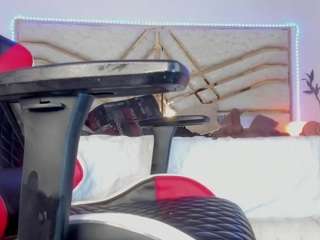 Live webcam model heidifoxxx on Soda Cams