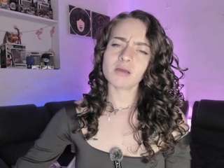 le modèle agathaa-ks est en webcam porno dans un show sur le site camsoda, il possède les tags suivants: amateur,lovense,young-adult,toys,teen-18,tattoos,small-ass,skinny,shaved-pussy,pussy,orgasm,anal,lush,flashing,fingers,feet,dildo,cum,cosplay,blue-eyes