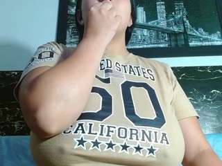 Natural Big Boobs live cam preview