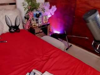 nikkishome webcam