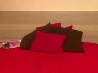 Kendralucks's cam show statistics and live stream