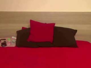 kendralucks's live room