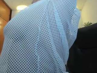 Carla Jones live cam preview
