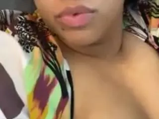 chauniebaby's Live Sex Cam Show