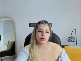 CAMILA's Live Sex Cam Show