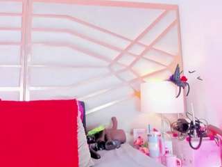 le modèle sophie-newton est en webcam porno dans un show sur le site camsoda, il possède les tags suivants: amateur,public,anal,lush,naked,nature,no smoking,orgasm,pantyhose,pov,pussy,fingers,spank,squirter,strip,striptease,tease,thick,toys,twerk