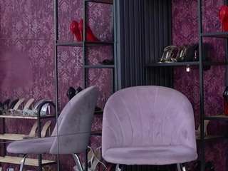 Live webcam model mishabrizo on Soda Cams