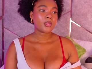 nickybanks1 Live Webcam on CamSoda