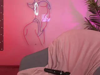 SweetyOnee's Live Sex Cam Show