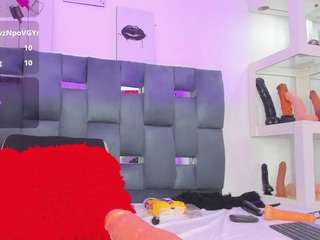 agathablade's CamSoda show and profile