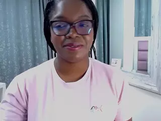 Alika-Souza's Live Sex Cam Show