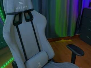 zelda11 live webcam show