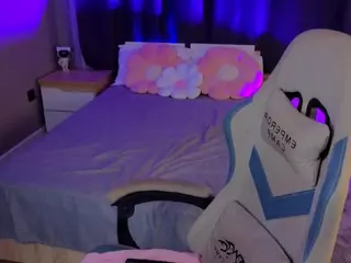 Zelda11's Live Sex Cam Show