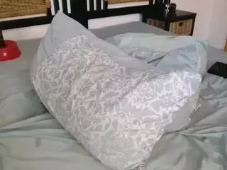 Thickassophiasquirts's Live Sex Cam Show