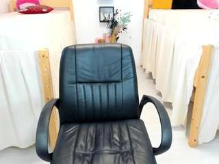  18perfecttits chat room