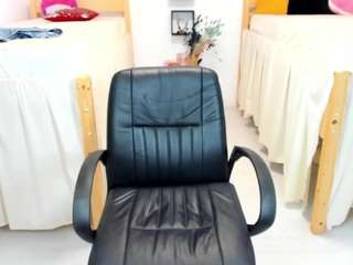  18perfecttits chat room