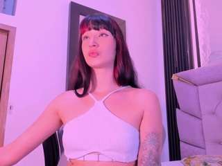 dominique-110 Live Webcam on CamSoda