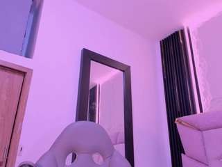 Dominique-110