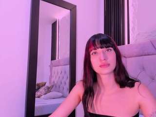 dominique-110 webcam